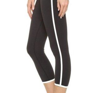 Kate Spade Beyond Yoga Framed Capri Leggings